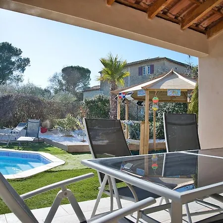 House With Pool In - Exotic Garden Villa Uzes