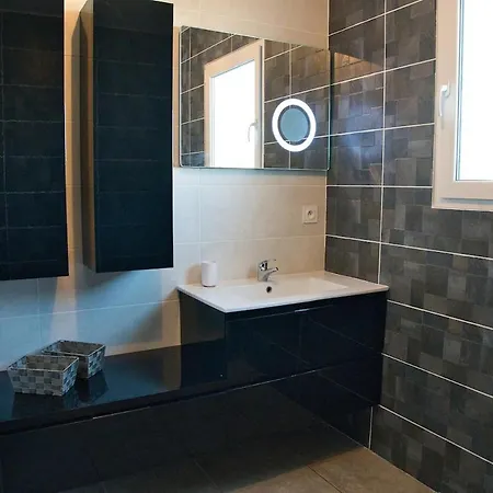 Villa House With Pool In - Exotic Garden Uzes