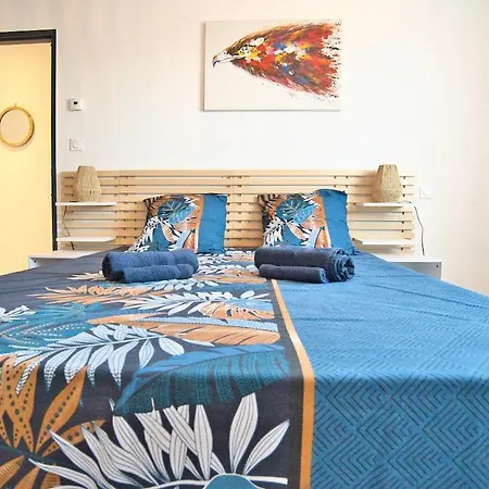 House With Pool In - Exotic Garden * Uzes